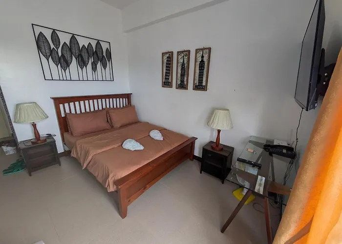 Budget Cebu Airport With Netflix, Pool, Gym And Helpful Host
