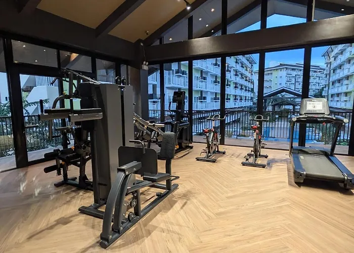 Apartment Budget Cebu Airport With Netflix, Pool, Gym And Helpful Host *
